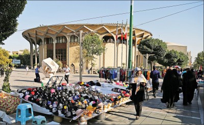 طرح ساماندهی دستفروشان بازار؛تکرار اشتباهات چند ساله